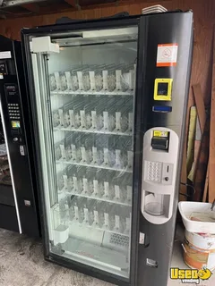 Crane Vending Machine for sale Bevmax Vending Machines For Sale
